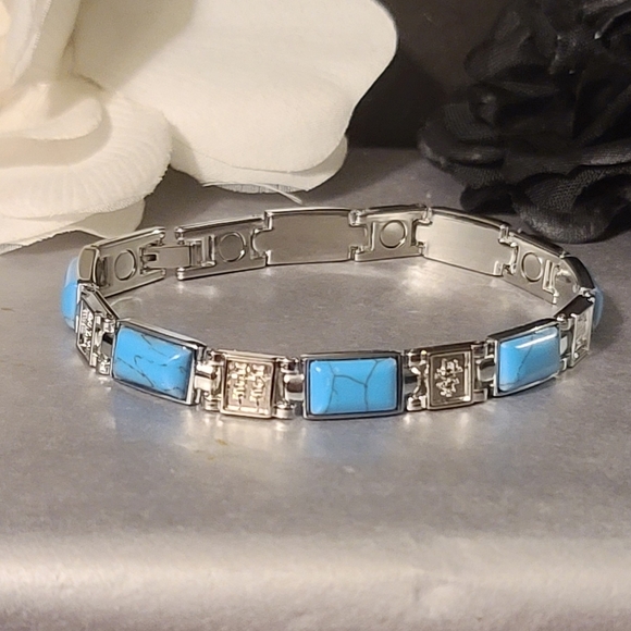NWT Magnetic by Design Blue Howlite Chinese Blessings Bracelet - Picture 4 of 8
